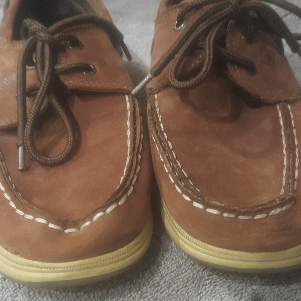 Boys Sperry brown shoe
